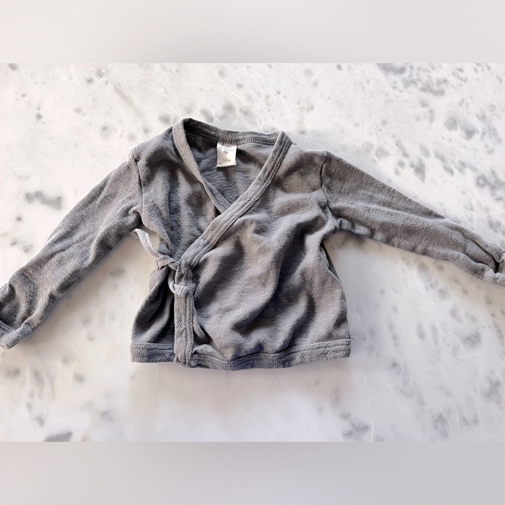 Kate Quinn orgánic grey eyelet top